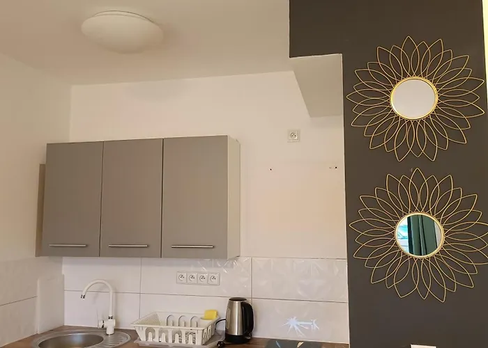 Good Night In Ii * شتشيتسين